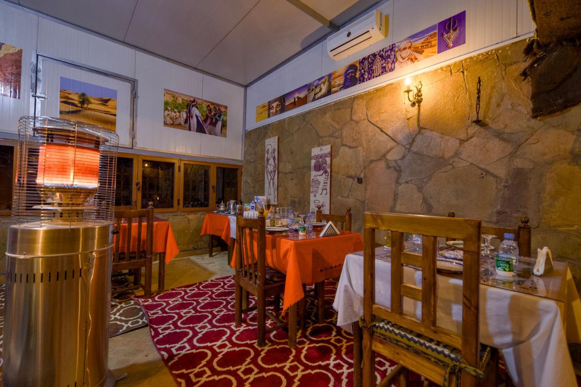 Tin Joseph Hotel Ouarzazate Buitenkant foto
